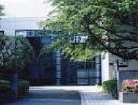 写真　東京都立中部総合精神保健福祉センター正門